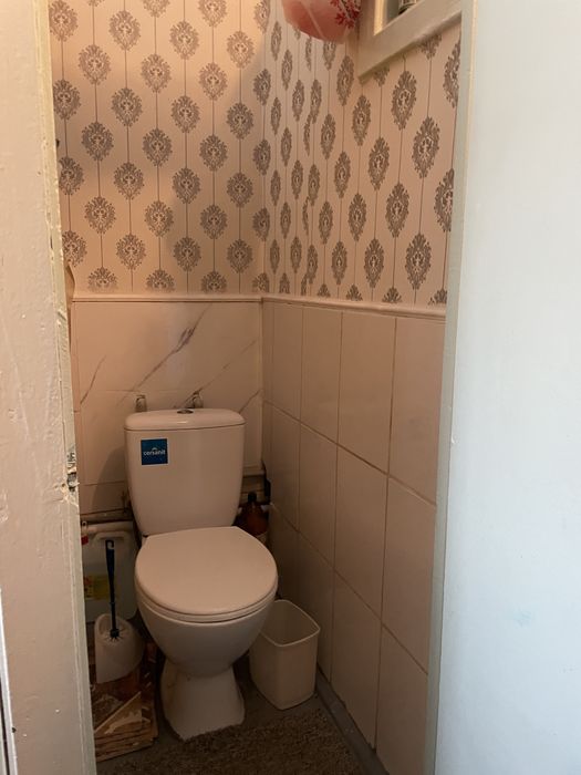 Кімната в гуртожитку не подалік макдоналдс