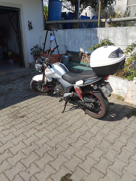 Keeway 125cc + top case