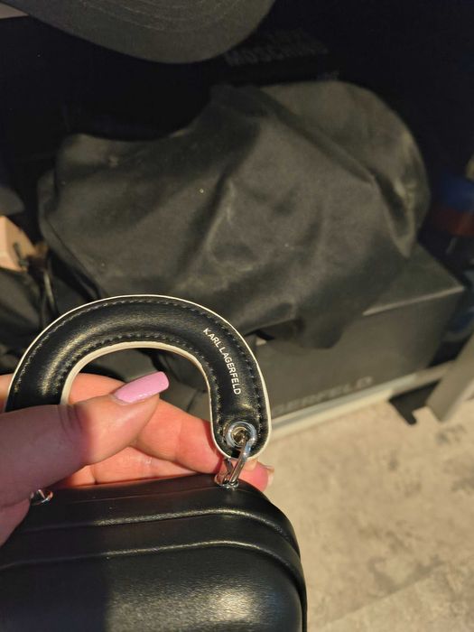 Karl Lagerfeld cekiny