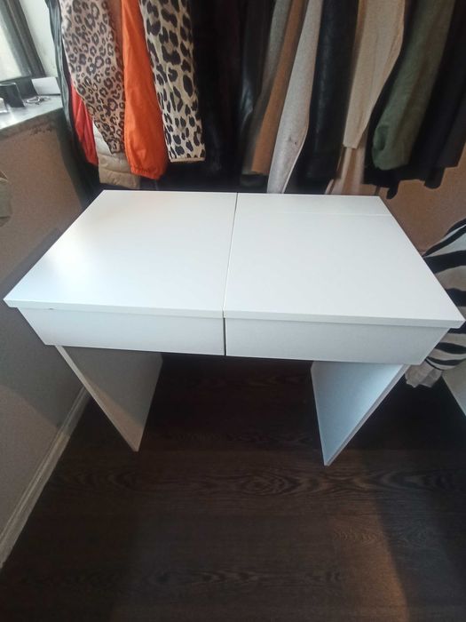 Tocador ikea . Bom estado de conservação.