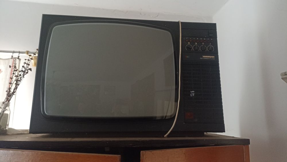 Телевізори Phillips, Електрон!