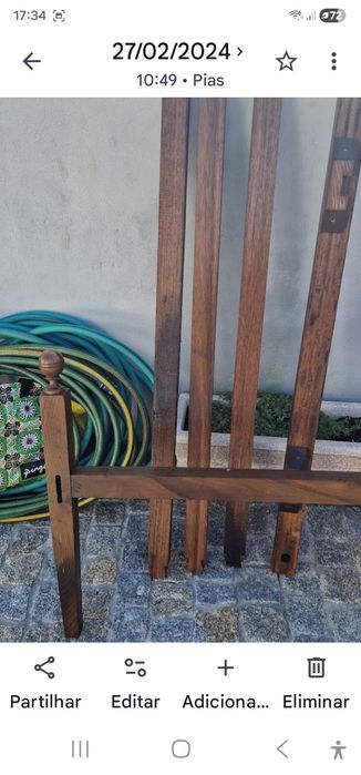Vendo duas camas casal e cómoda toda cerejeira