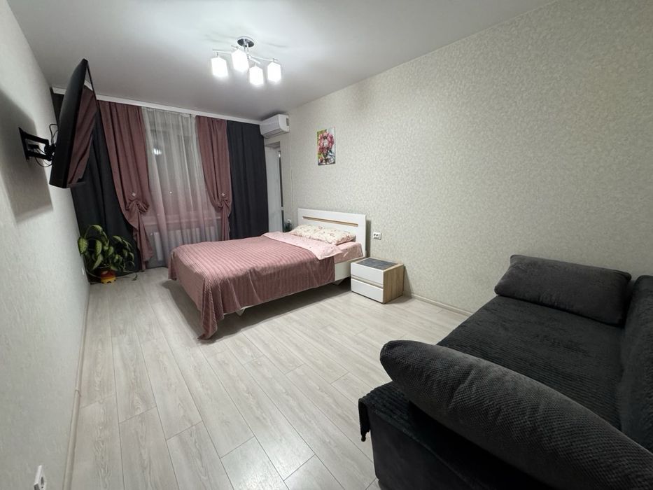 ТЕПЛА квартира подобово Порт Сіті. ПАРКОВКА Є! звітні документи є