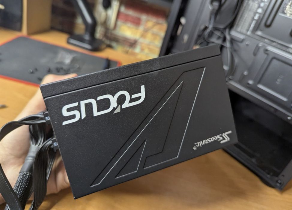 Блок питания Zseasonic FOCUS GX-750 80+ gold