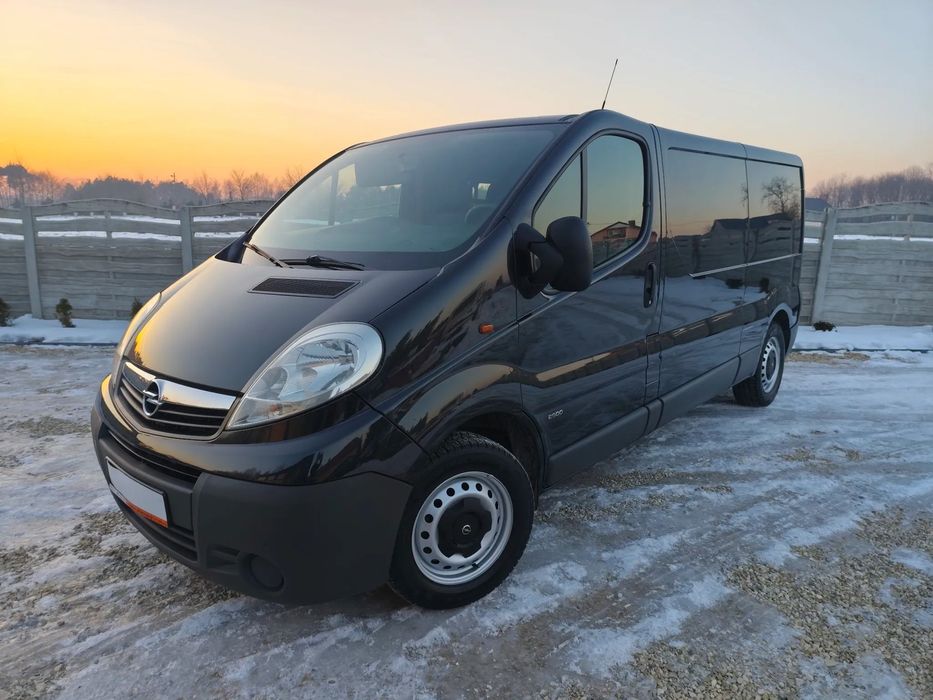 Opel Vivaro  2,5CDTI 145km, Long, L2H1, Klima , Niski przebieg