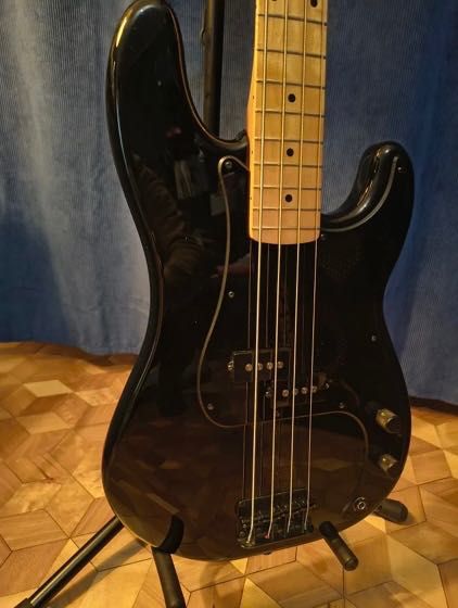 Fender precision bass Roger Waters gitara basowa