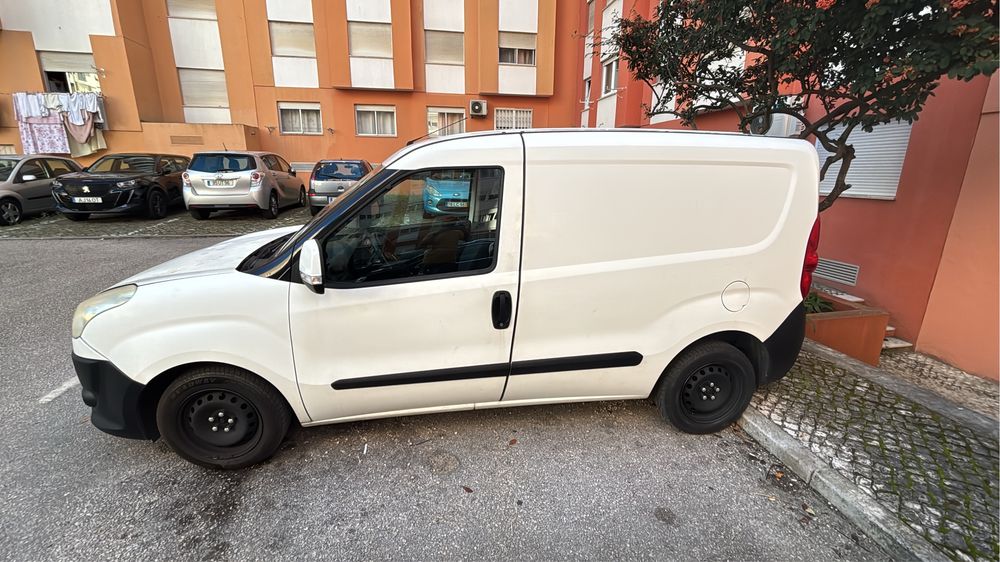 Fiat Doblò 2012 • 1.3 Multijet • 2 Lugares • Pronta a Trabalhar!