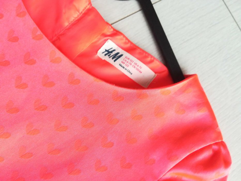 Sukienka dla dziewczynki H&M. Rozm. 122