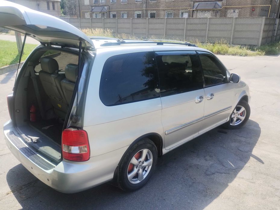 KIA Carnival 2006