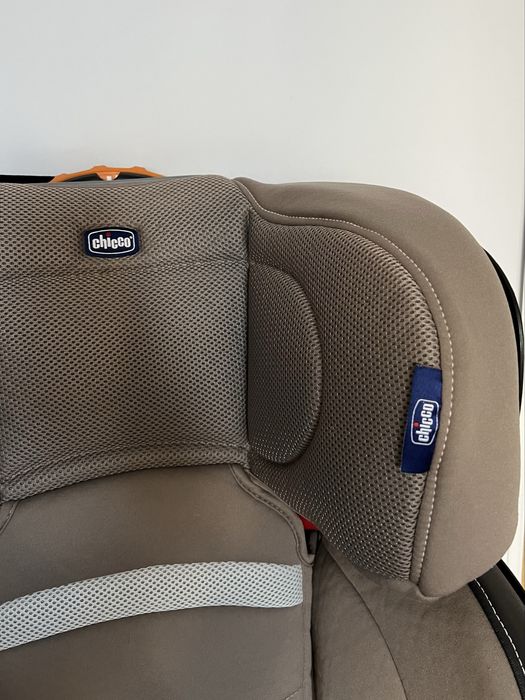 Fotelik samochodowy Chicco 15-36 kg