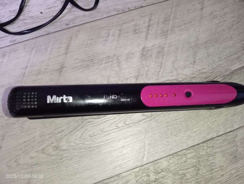 Выпрямитель для волос Мирта