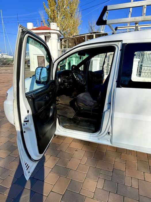 Hyundai H-200, 2001 р, 2,5 л дизель турбіна, Вантажо-пасажирський бус!