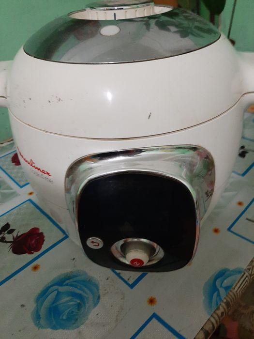 Мультиварка-скороварка MOULINEX Cook4Me