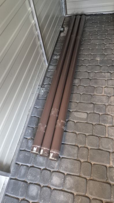 Sprzedam 3 rynny spustowe długość 230 średnica 90