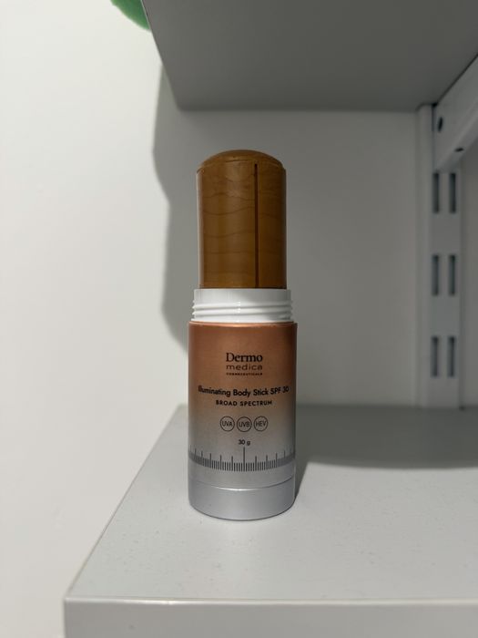 Dermo Medica Illuminating Body Stick SPF 30