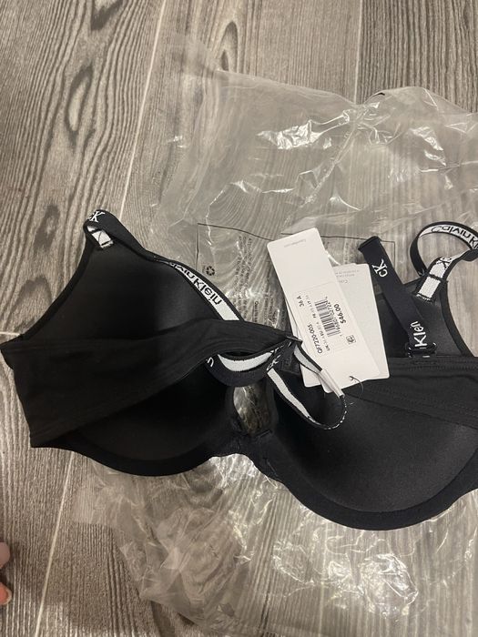 Новый! Оригинал! бюстгалтер Calvin Klein 36A