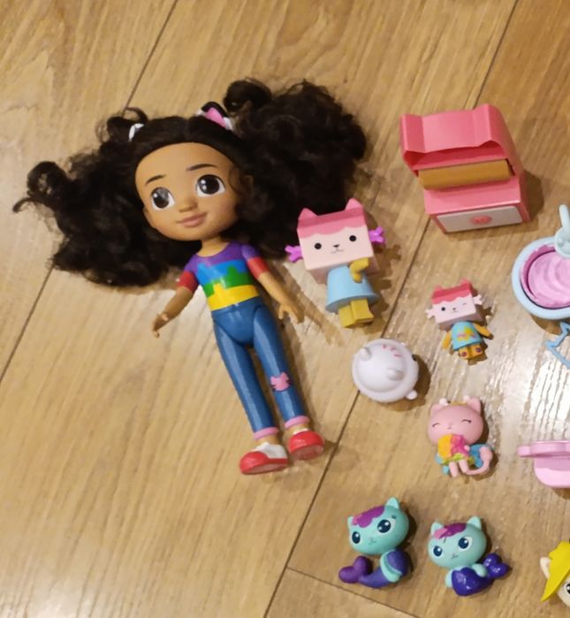 Boneca Gabby's Dollhouse - Atividades com a Gabby
