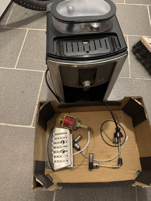 Ekspres cisnieniowy do kawy krups