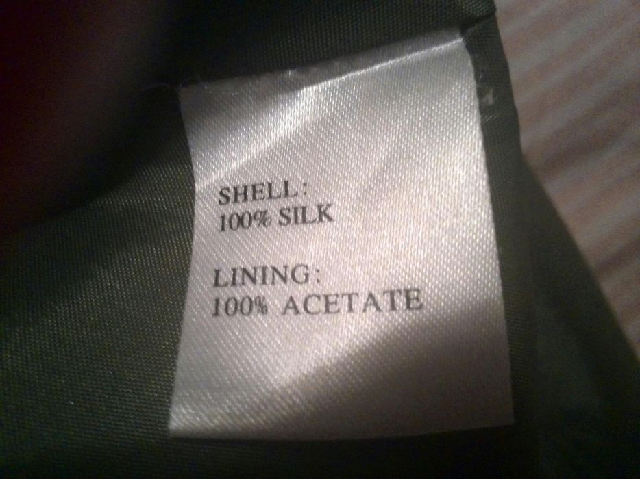 Продам английское платье фирмы L.k.Bennett,100% шелк,с нат.камнями