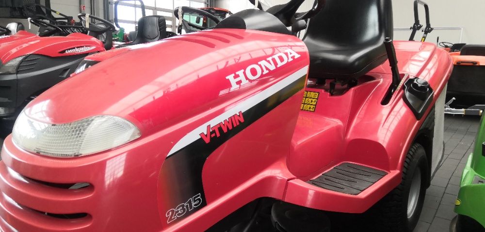 Traktorek Kosiarka Honda V-Twin 2315 + Pług / 92 cm / Kosz 280 L