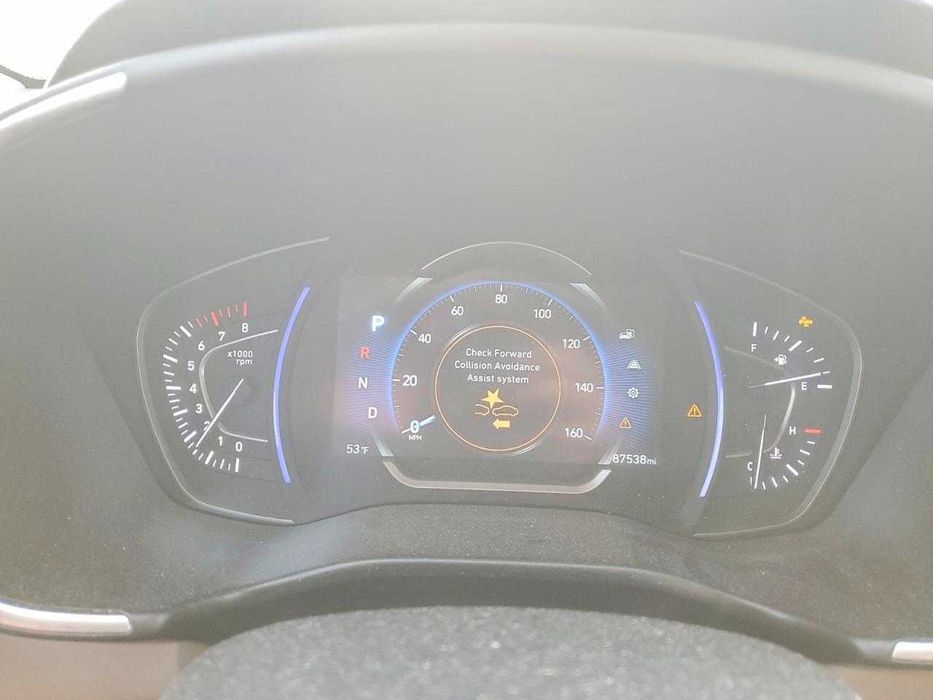 Hyundai Santa Fe SE 2019