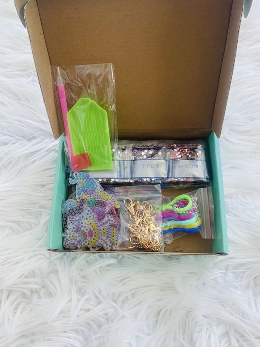 Kreatywny zestaw do tworzenia breloczykow