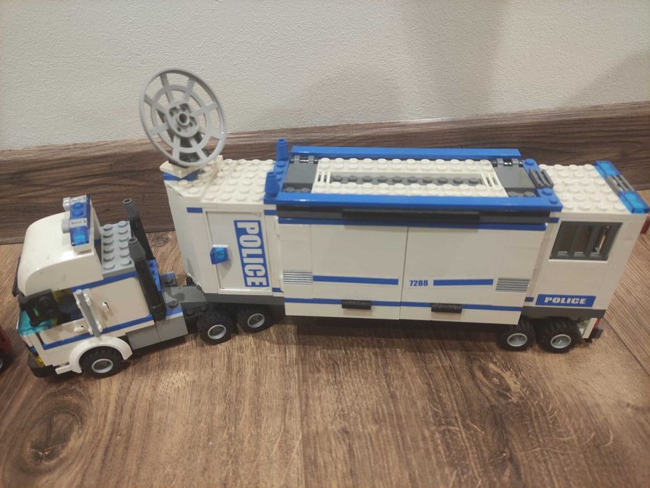 LEGO City 7288 Mobilna jednostka policji