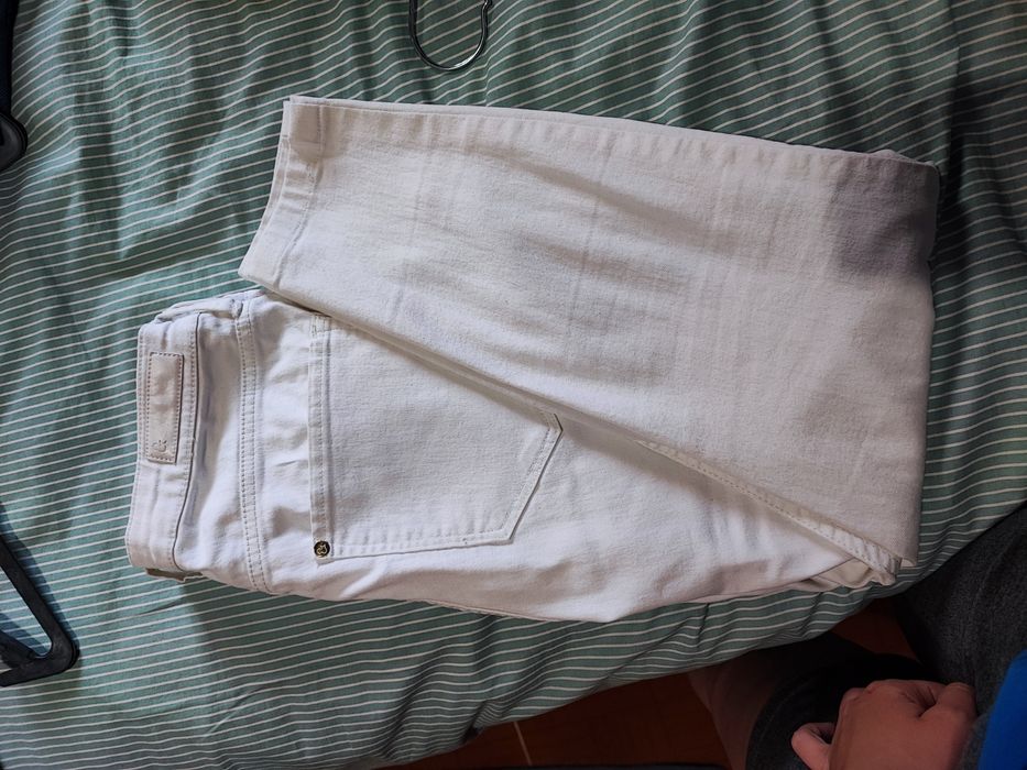 Diversas calças tamanho 34-36