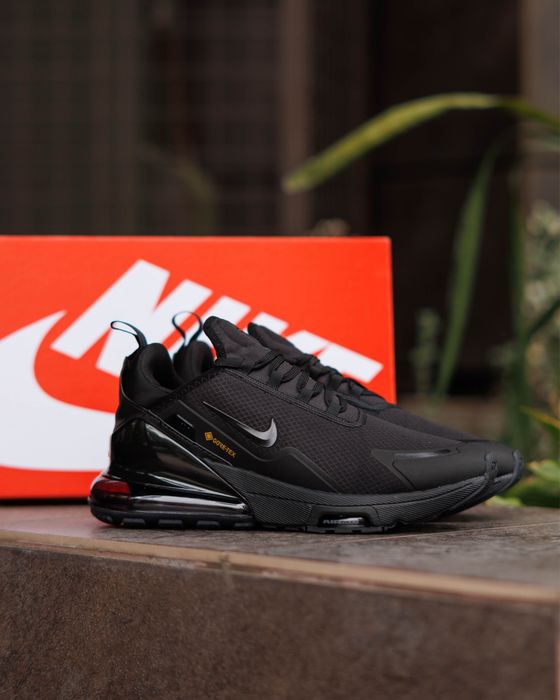Nike Air Max 270 Gore-Tex Triple Black
