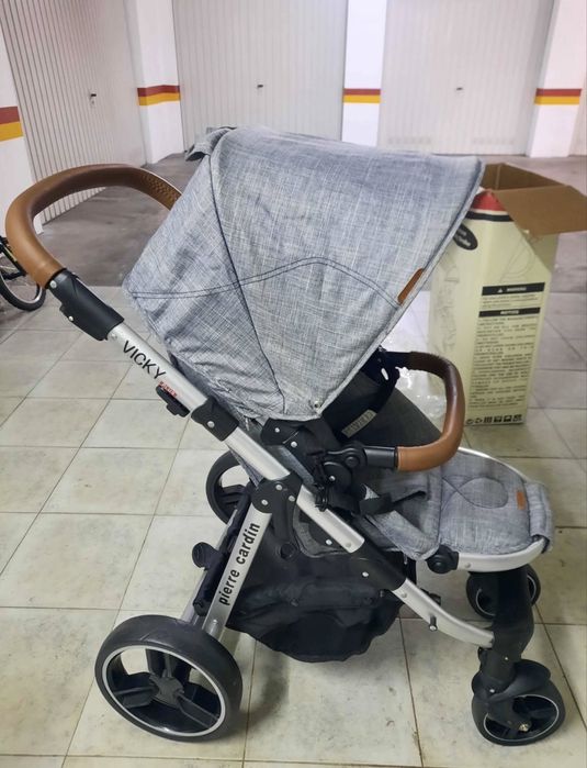 Carrinho Bebé Pierre Cardin Vicky
