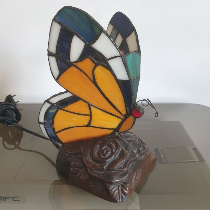 Lampa stołowa witrażowa brązowa styl Tiffany Quoizel