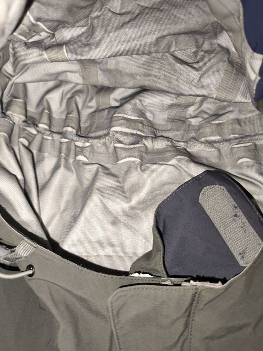 Ветровка Rab ...