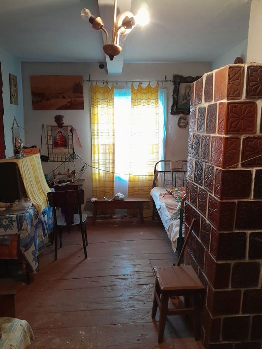 Будинок в селі Сокіл з присадибною ділянкою