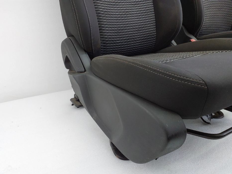 Conjunto de bancos FORD Ka+