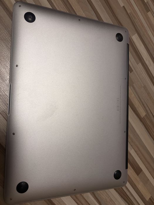 MacBook Air 13” 2015 року