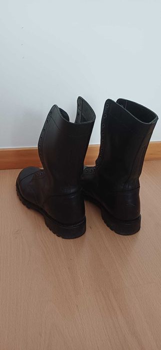 Botas estilo Militar (Novas)