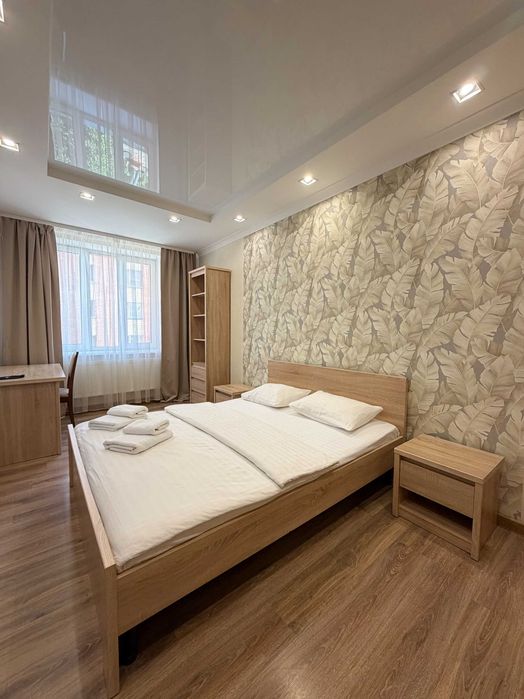 ApartPoltava 2-кімн апарт. подобово КУТОВА ванна ЦЕНТР. СВІТЛО ЗАВЖДИ