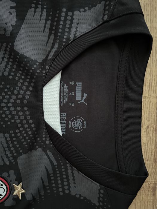 Ac Milan Puma koszulka piłkarska rozmiar M stan jak Nowa