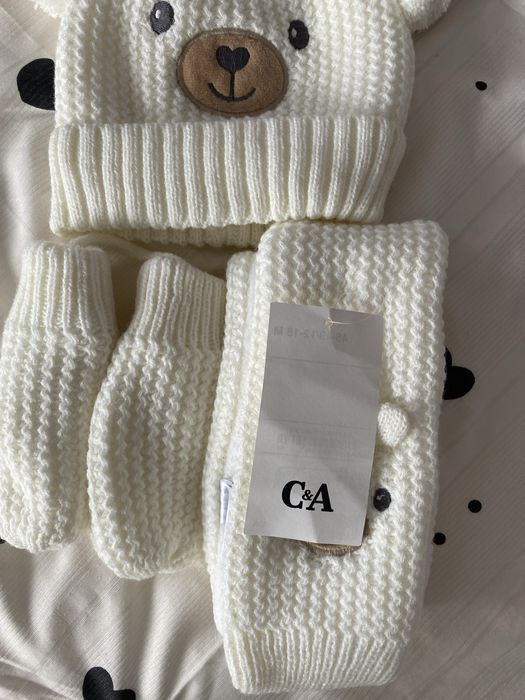 Шапочка C&A 12-18 міс нова