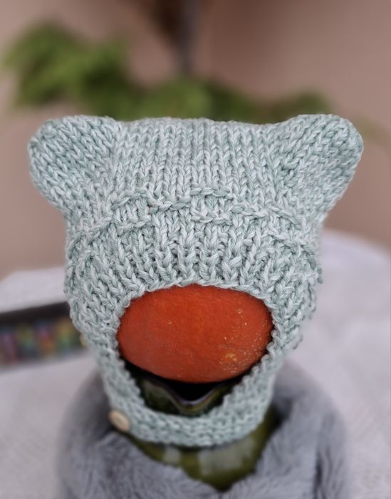 Czapka Bonetka z uszami misia. Rozmiar 42 (3 -6 miesięcy) .Nowa .