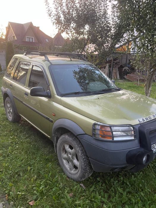 Прадам автомобіль Land Rover