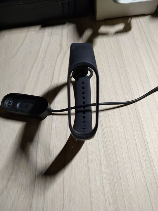 Mi Smart Band 4 - (ремінець + зарядка) оригінал. Нове.