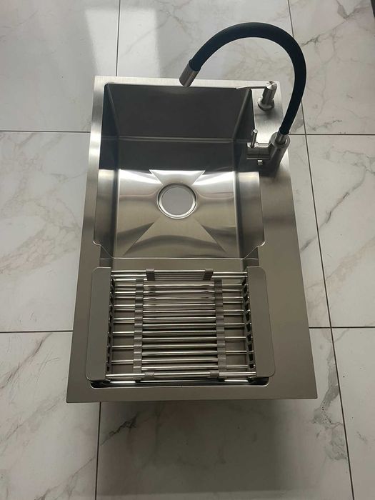 Мойка Kroner 7848 см левая и кран для кухни с гибким изливом, Kroner.