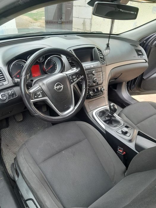 Автомобіль Opel Insignia