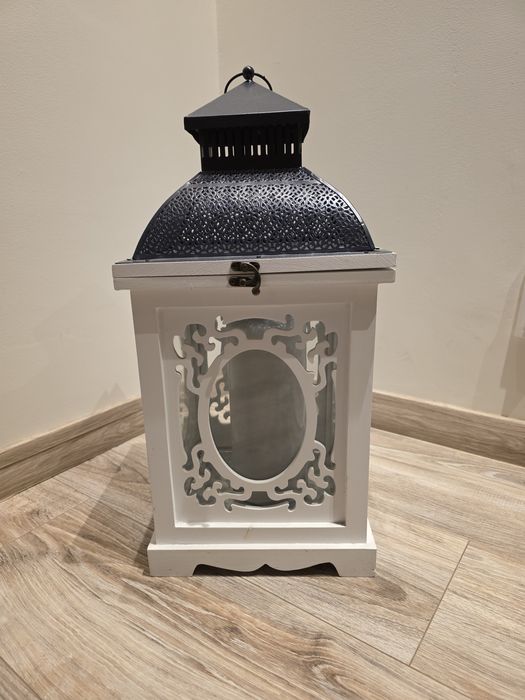 Latarenka lampion biały drewniany