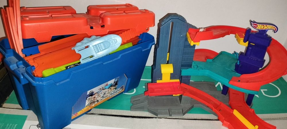 Brinquedos com pouco uso