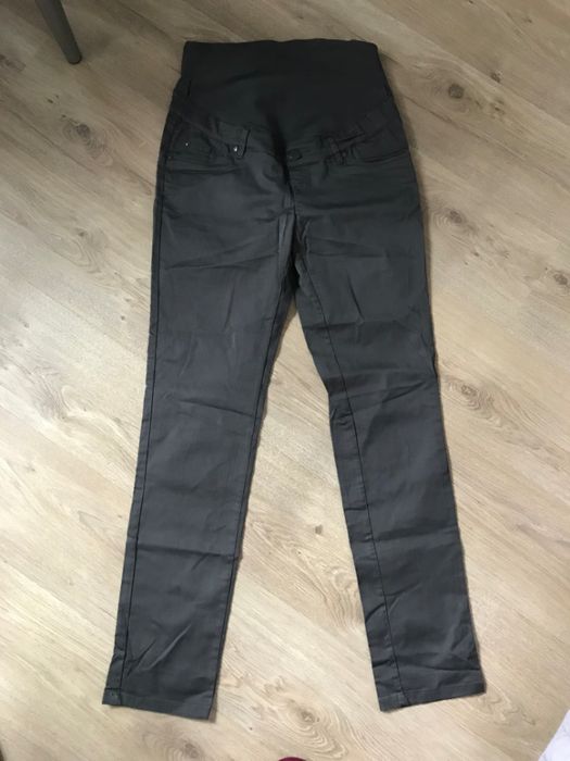 7 SZTUk Spodnie ciążowe rozm. 40 H&M Mamalicious Branco 7 sztuk