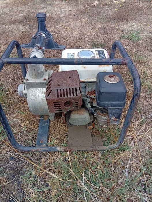 Bomba de rega a gasolina
