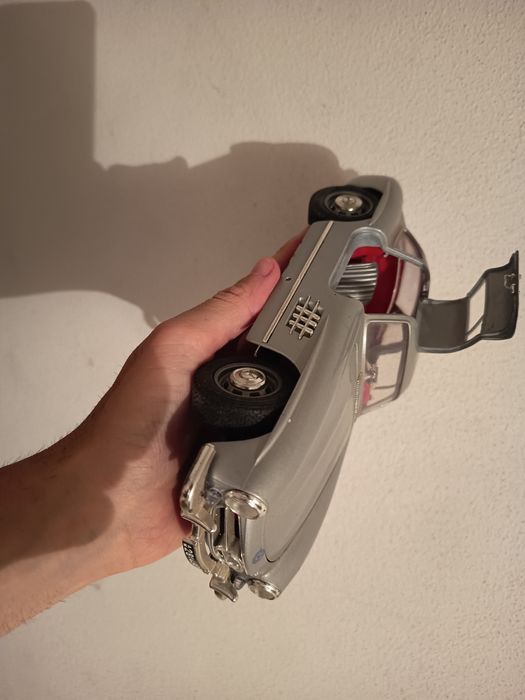 Lote 20 Miniaturas Die-Cast (Bburago 1:18, 1:24, 1:43) — Coleção Completa ou Individual