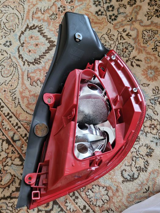 Farol Renault clio 2011